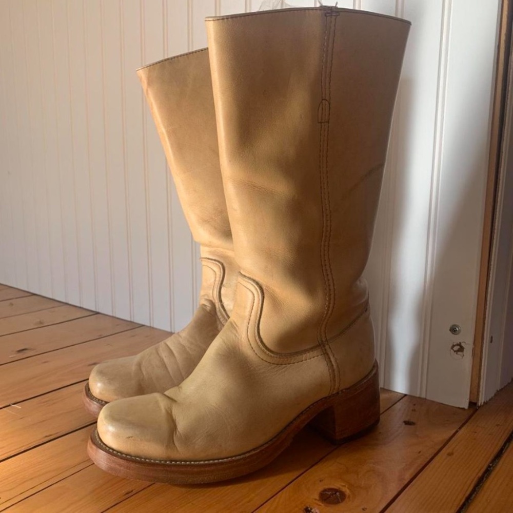 Campus Frye Boots Banana